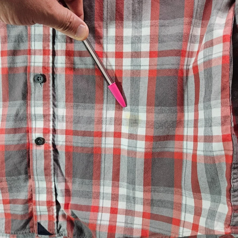 Untuckit Shirt Men Medium Slim Fit Button Up Long Sleeve Gray Red Plaid Pls Read